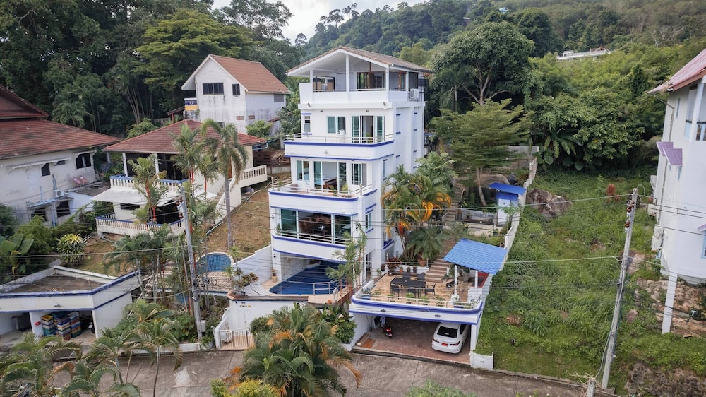 Luxurious 5-bedroom Pool Villa in Heart of Patong, Phuket