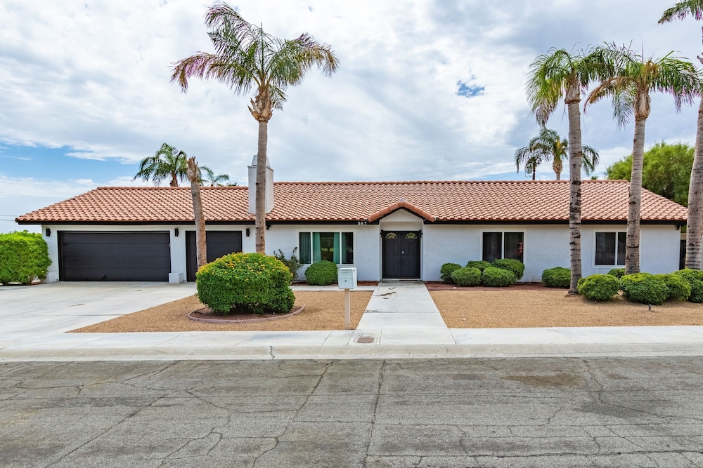 Catalina by Avantstay Fully Remodeled Palm Springs Haven Pool Permit 3432