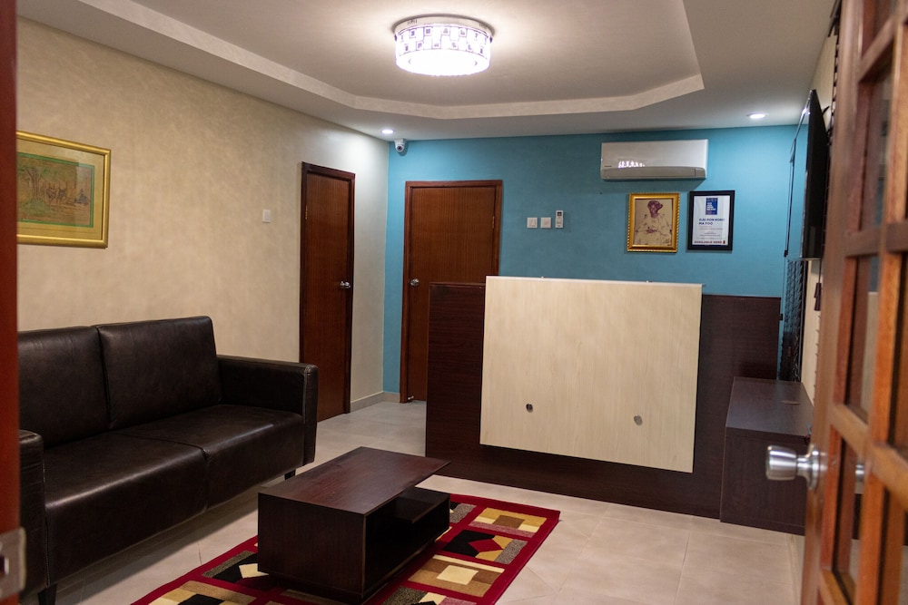 Happuch Apartment