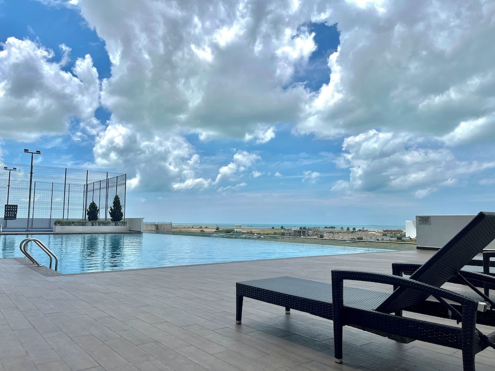 Amber Cove Melaka by Manhattan Group