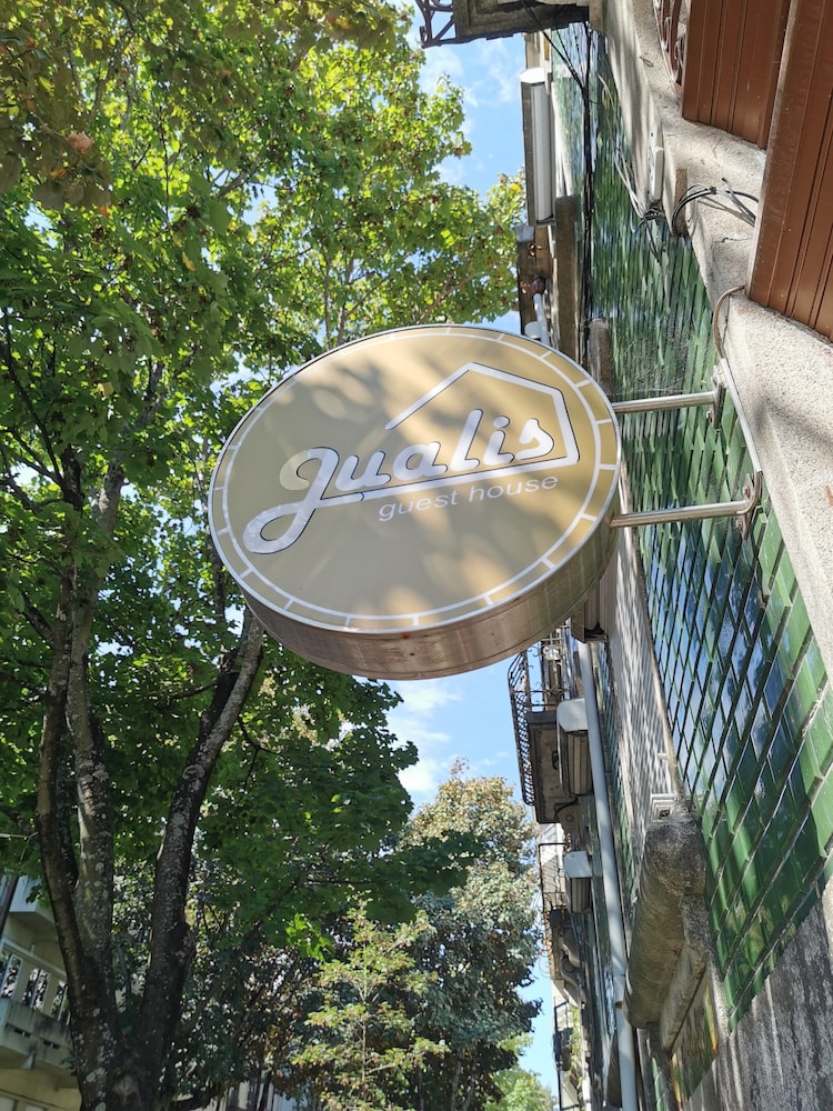 Jualis Guest House