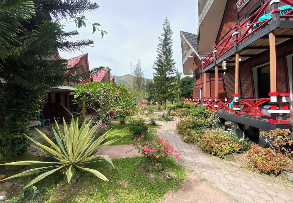 Roman Sinasi Hotel