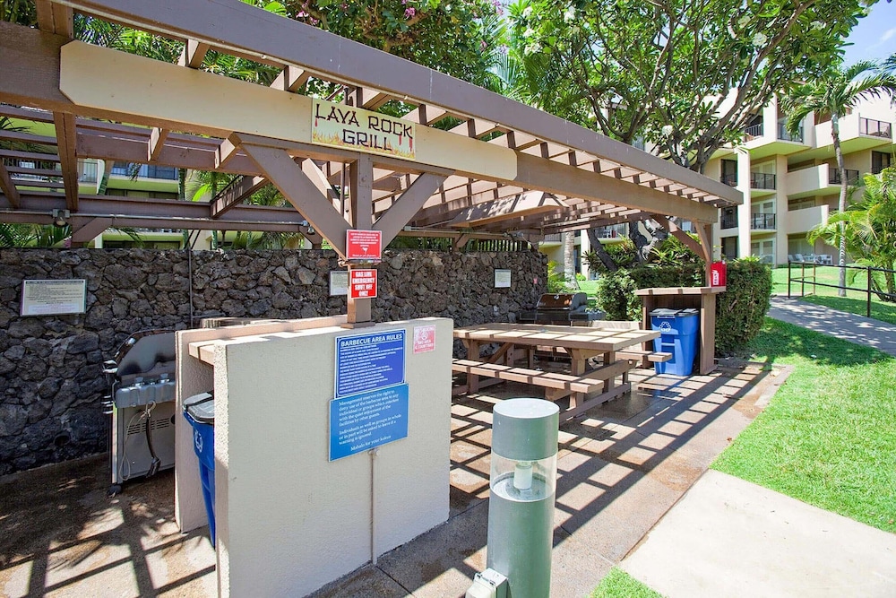 Kamaole Sands 7-109 - Romantic Getaway, Beautiful Renovation, Large Lanai, & AC!