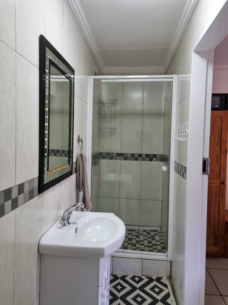 Emerald Guesthouse