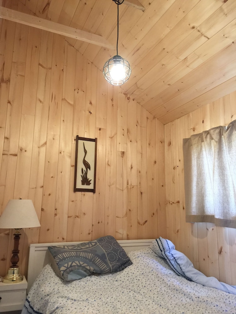 Black Lake Cabins