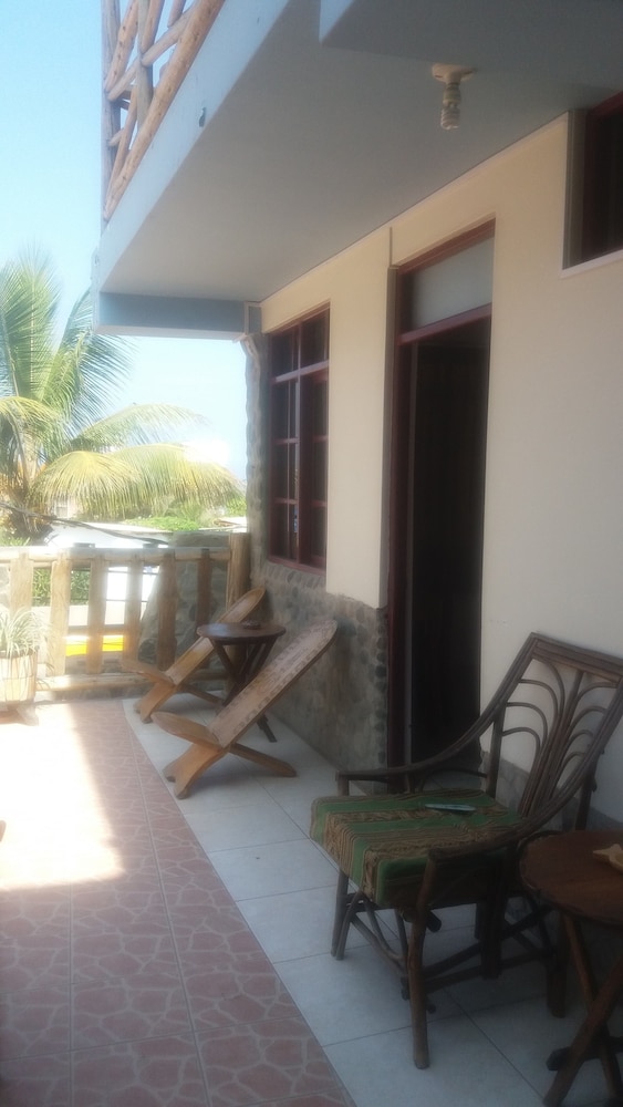Hostal Camping Naylamp - Hostel