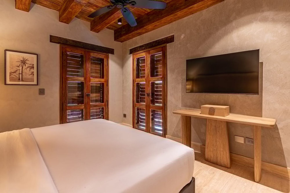 Casa Vera - Rooftop Pool - Historic Center