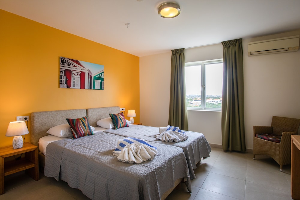 Blue Bay Apartments