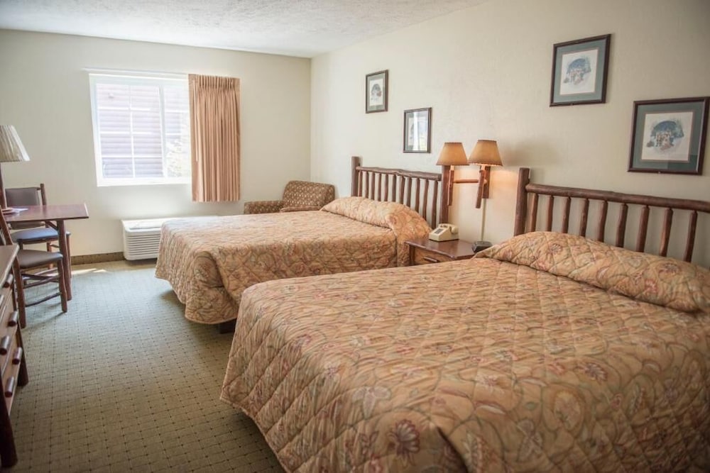 Santas Lodge and Resort view 5