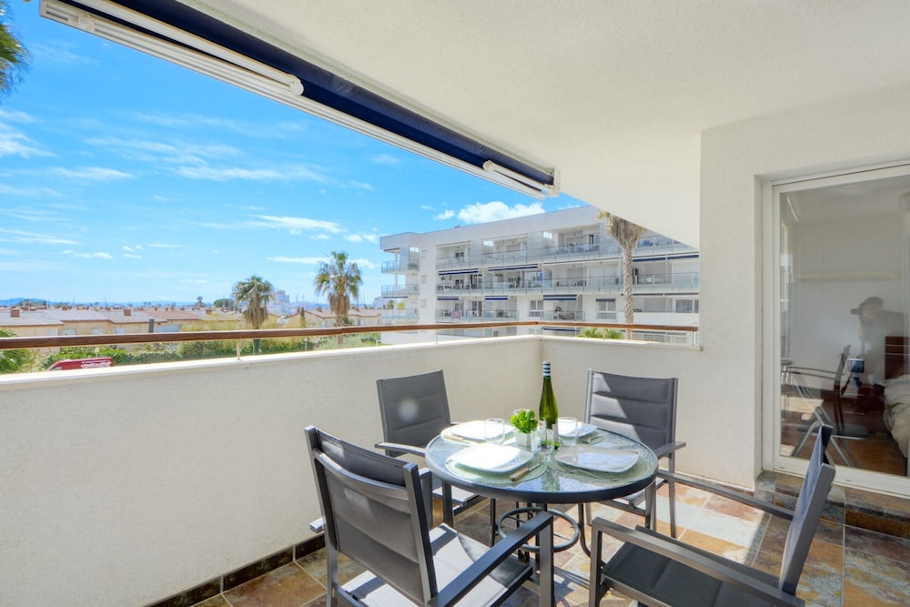 Charming Apartment With Patio