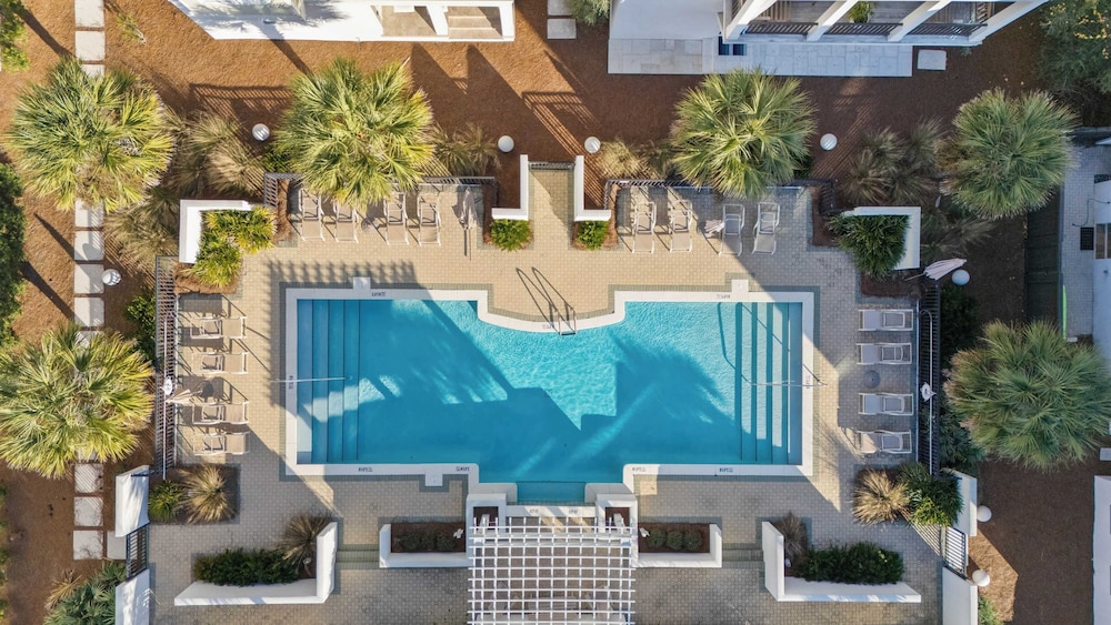 The Palmetto Blue by Avantstay Steps to Beach, Ocean Views