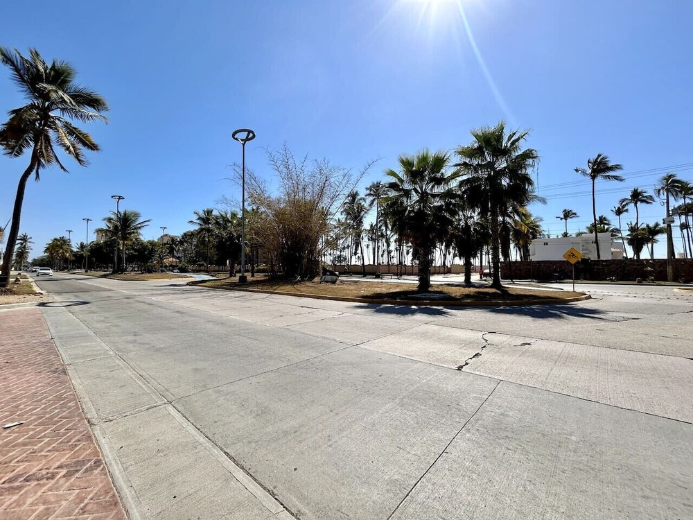 Oceanna Apartments