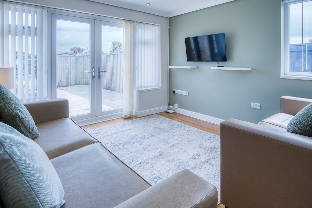 Ridgeway Hideaway - 1 Bedroom Holiday Home - Manorbier