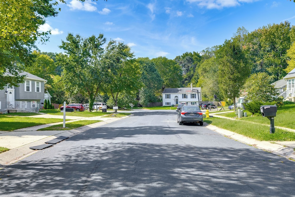 Cozy Apt in DC Suburbs: 4 Mi to Main St Laurel