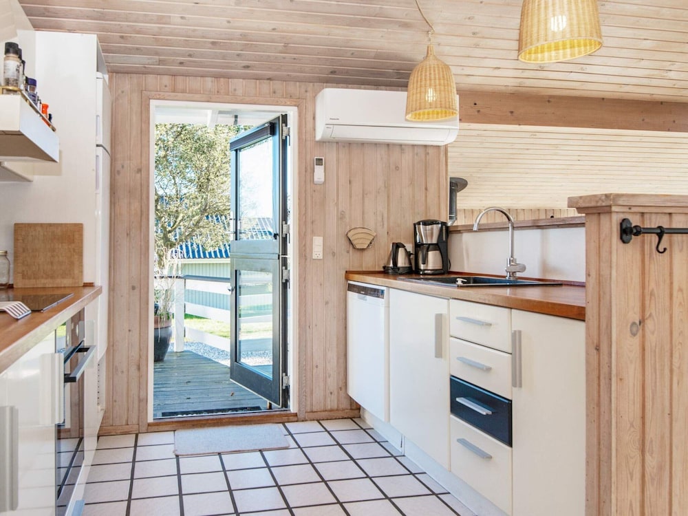 8 Person Holiday Home in Juelsminde-by Traum view 4