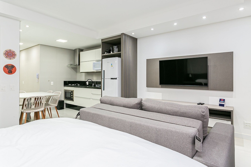 Modern duplex w/jacuzzi 240m beach JRR410