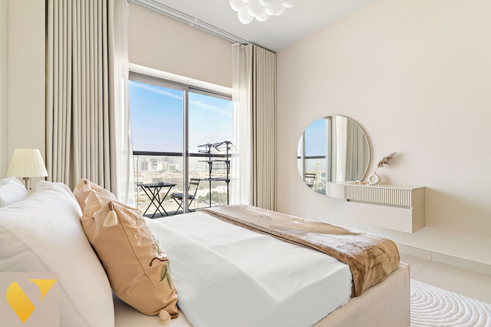 Jeewar JVC near Circle Mall rooftop Pool