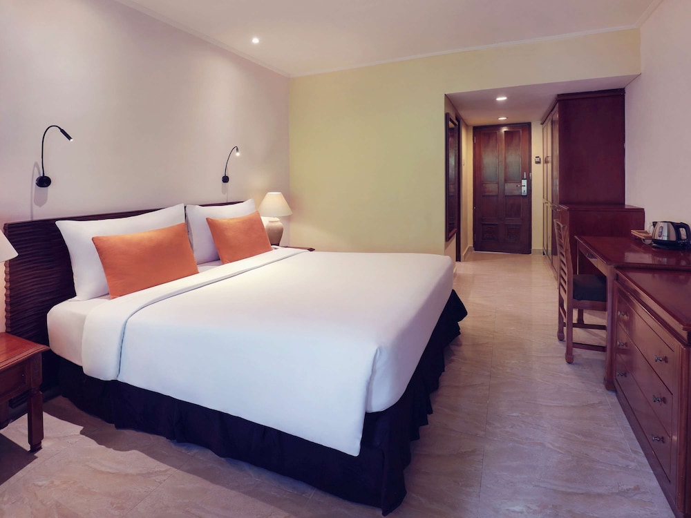 Mercure Resort Sanur 12