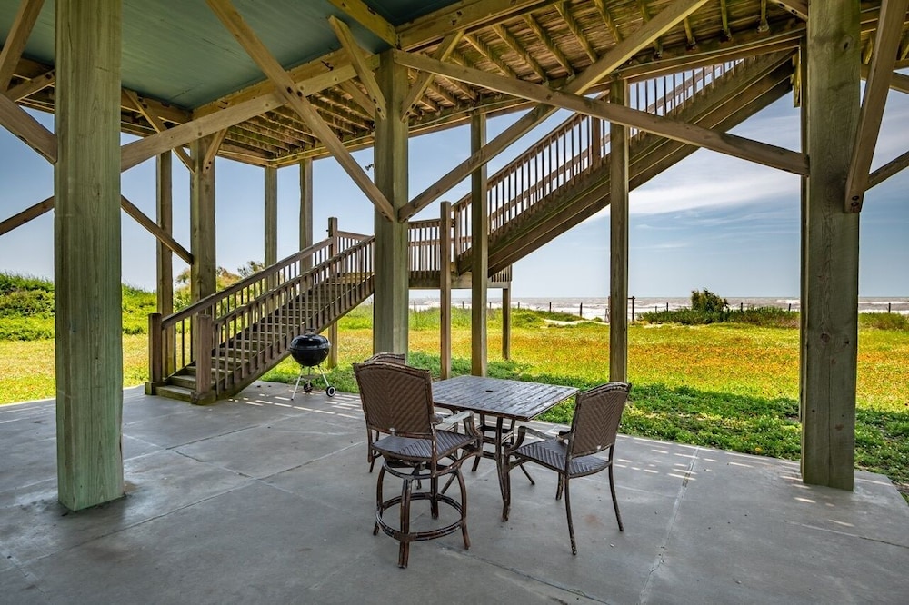 Camelot 2 Bedroom Home