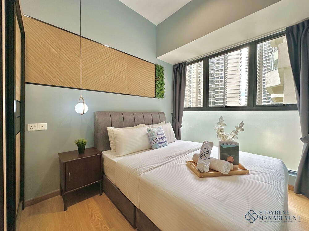 Country Garden Danga Bay Sea View Homestay by Stayrene