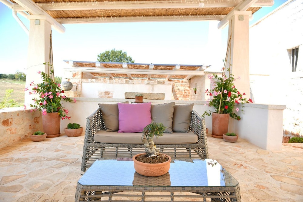 Trulli Laetitia