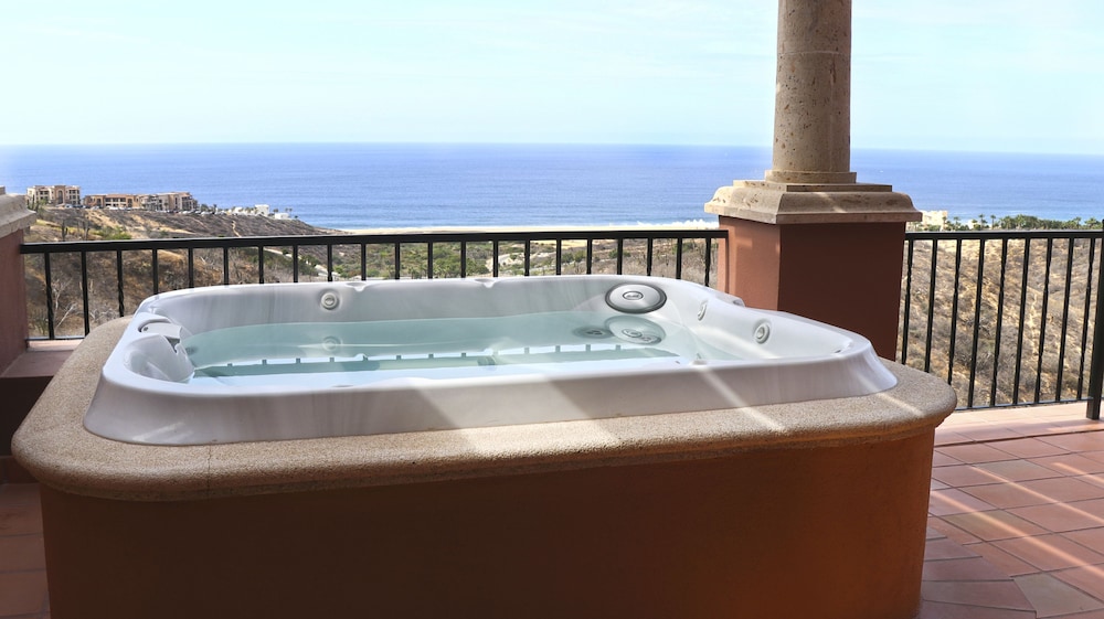 Quivira Los Cabos Condos & Homes - Vacation Rentals