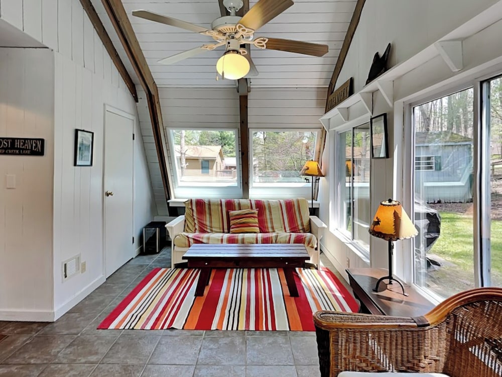 Lil' Cove in Paradise by Taylor Made Deep Creek