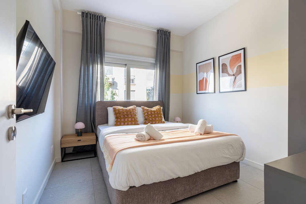 Local Host Living - Signature Apartments in Nicosia