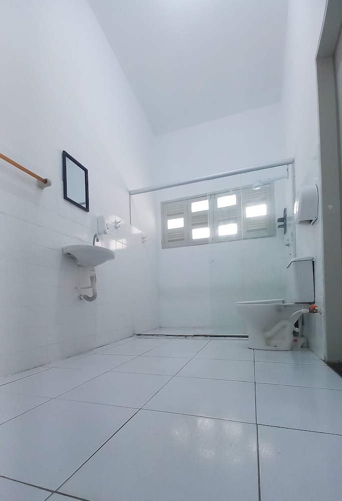 Yolo Hostel