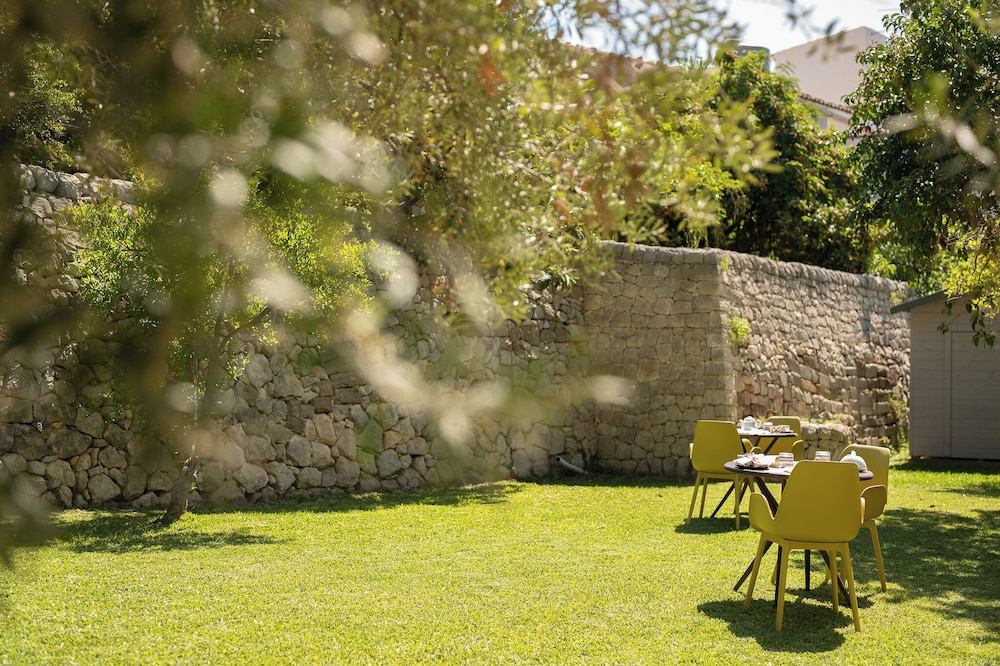 MILLE SUITE GARDEN