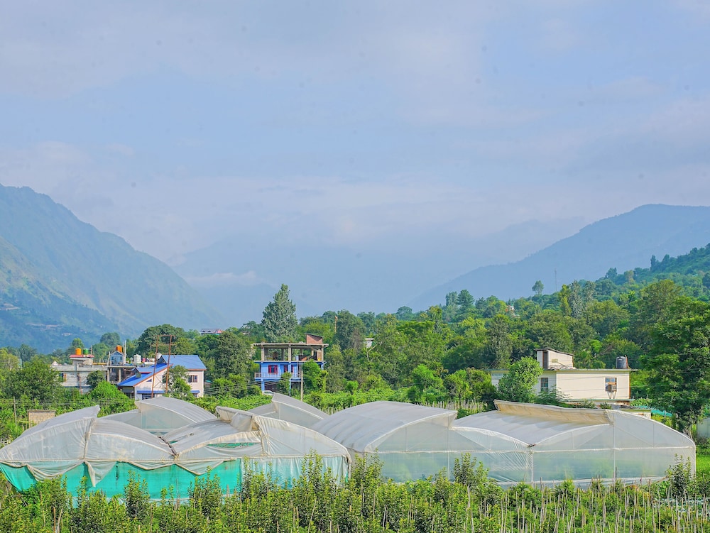 Click Hotel Bhuntar,Kullu-Bhuntar Airport