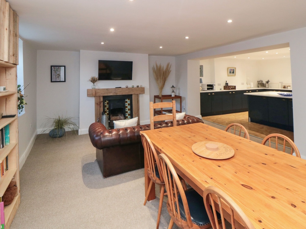 No.20 The Headland