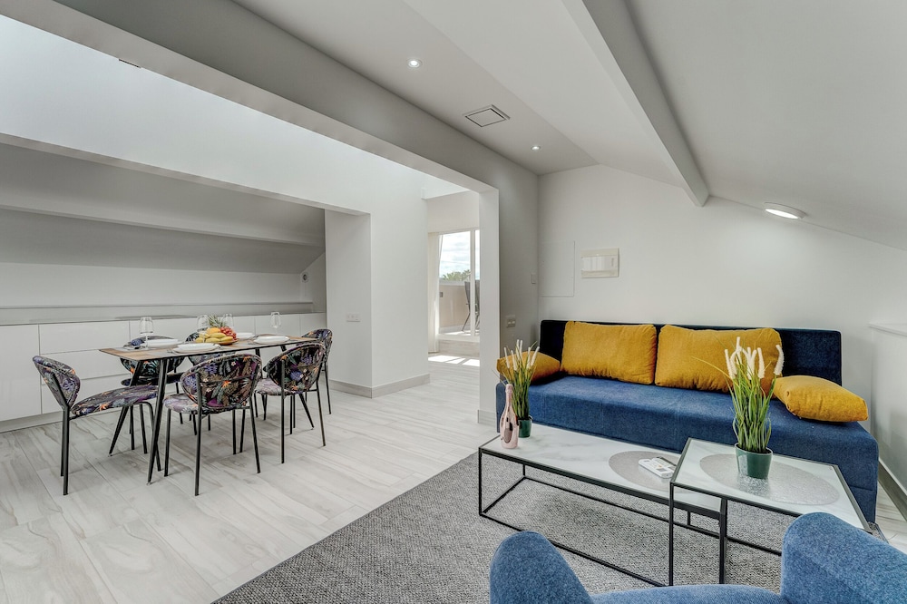 BAL Apartments - Adults Only