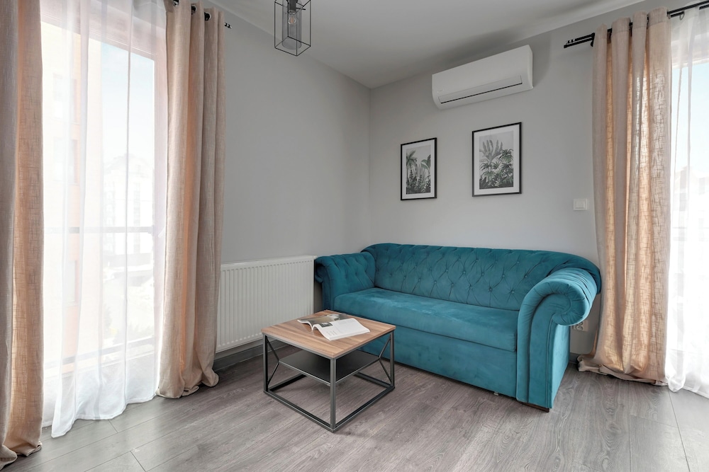 Aura - Riverside & Parking by Downtown Apartments