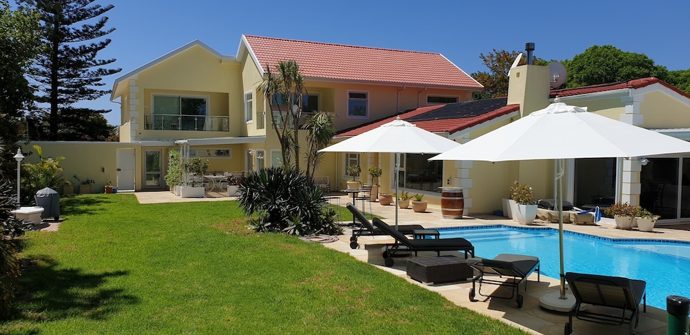 Constantia Cottages