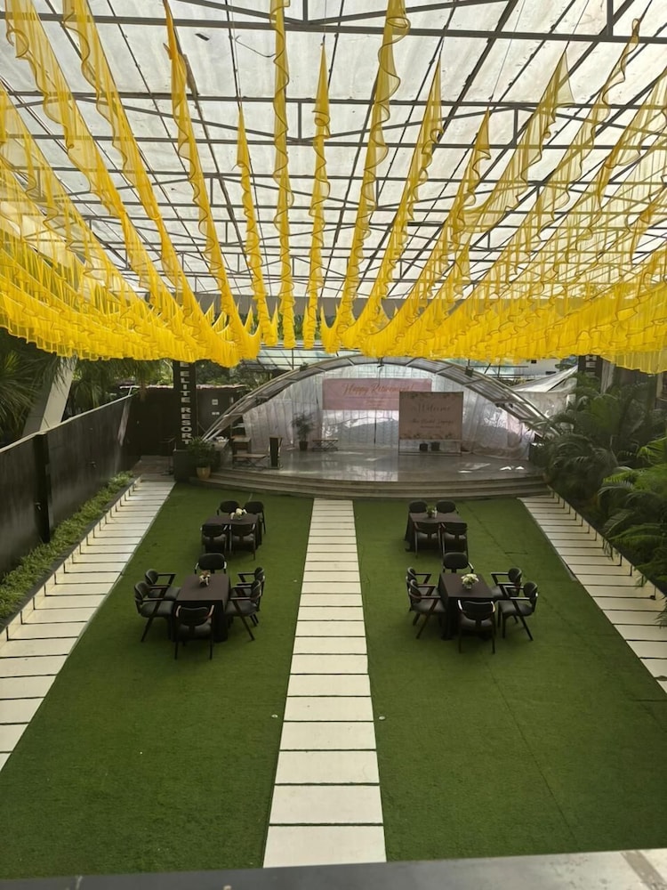 The Elite Resort