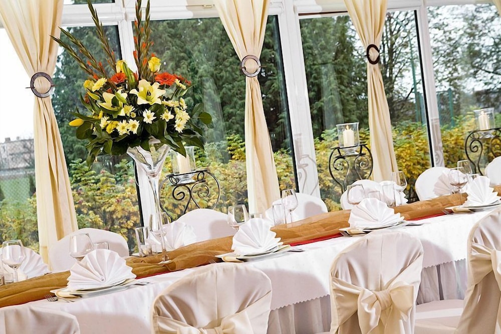 Park Hotel Tryszczyn - Property Image 8