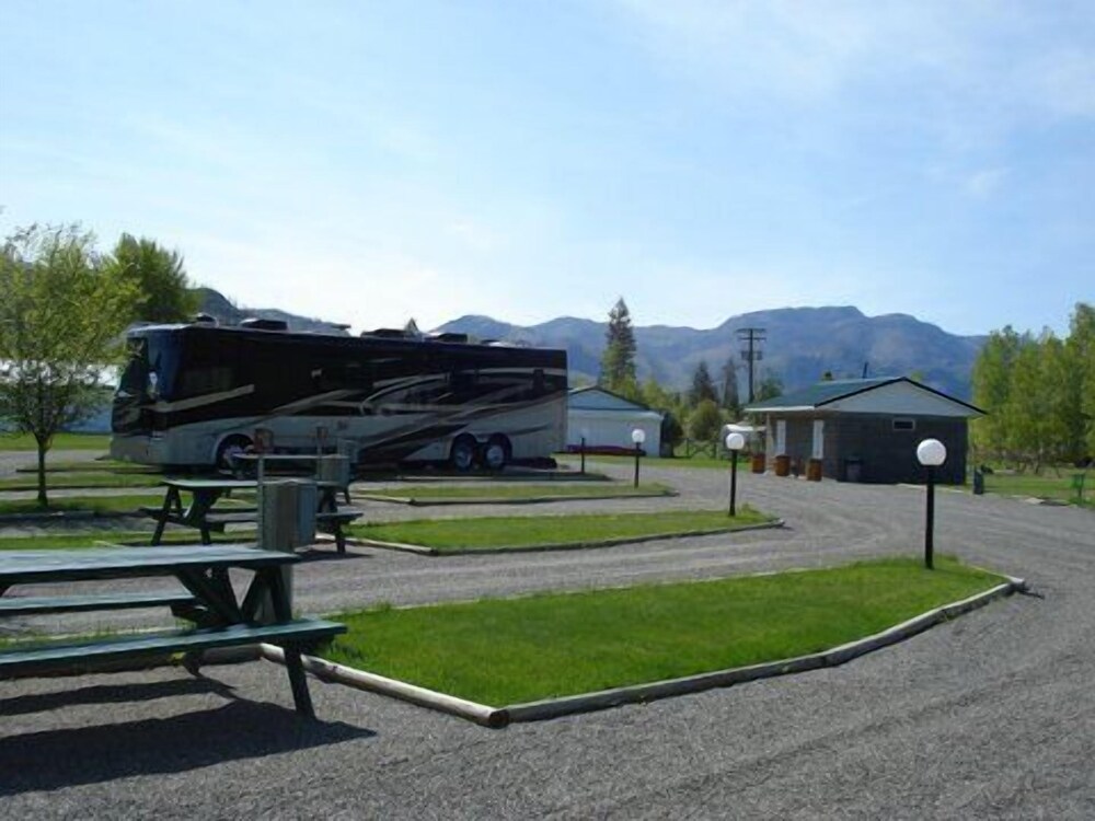 Mountain Springs Motel & RV Park