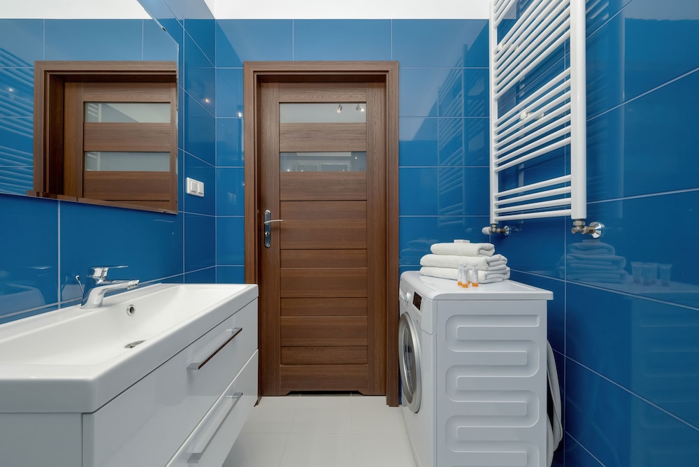 Klimasa White&blue Apartment by Renters