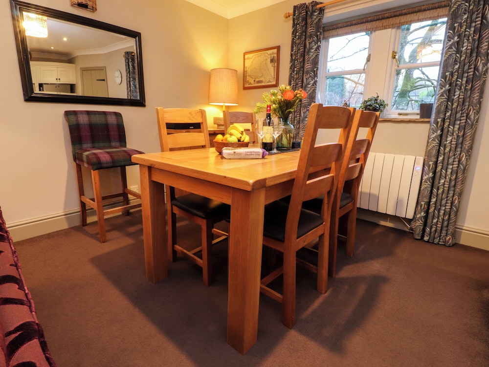 Woodside Cottage