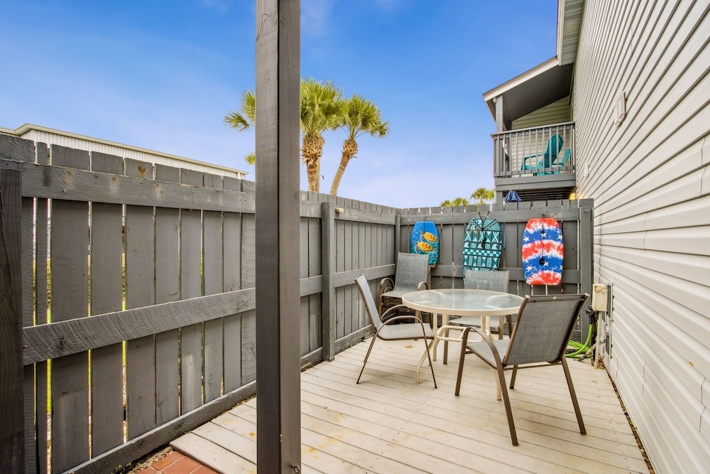 Fernandina Shores 6355 2 Bedroom Condo