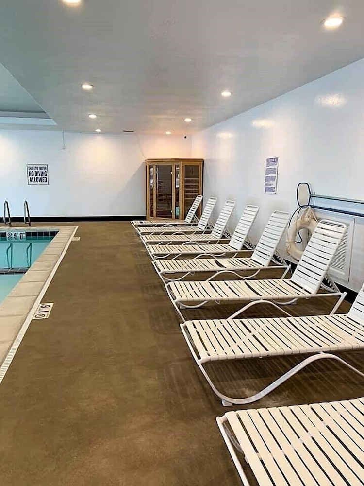 CB&M Executive Suites