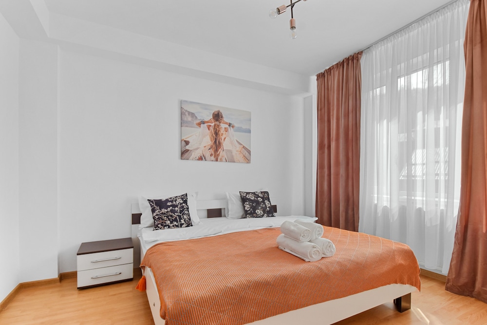 Pop Apartment view 3