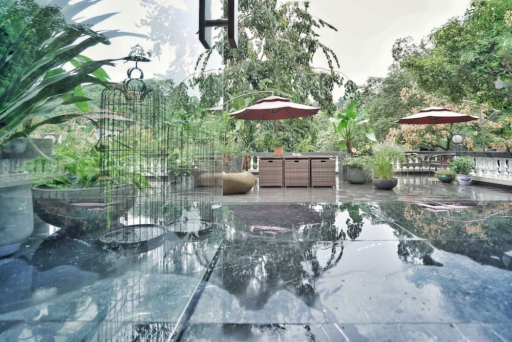 Chayan Hotel