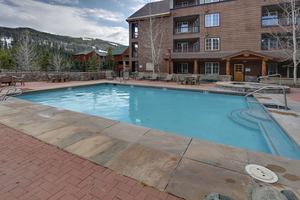 Dakota Lodge 2 Bed 2 Bath