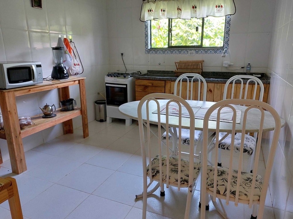 Acalanto Inn