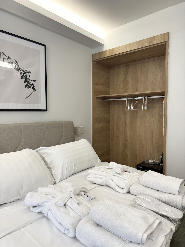 Chic Centre Suites Athens