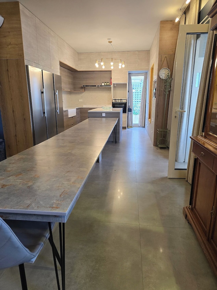 Luxury Boutique Property