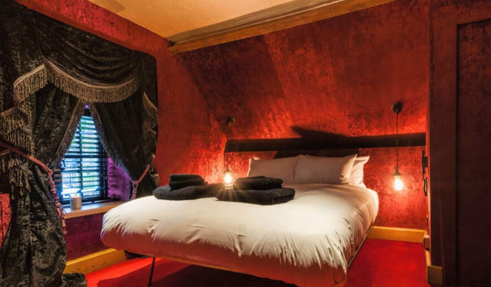 Oxford Vacations - Crazy Bear Hotel-Stadhampton - Property Image 39