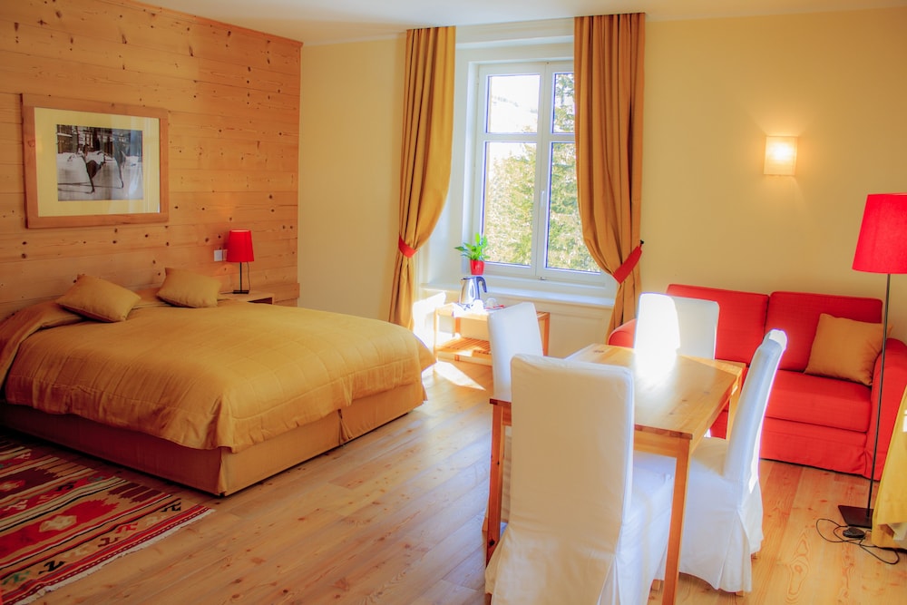 Maloja Club House
